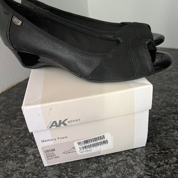 Anne Klein Sport wedge - 8.5 - Picture 4 of 5